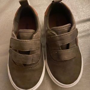 Brown old navy toddler shoes
